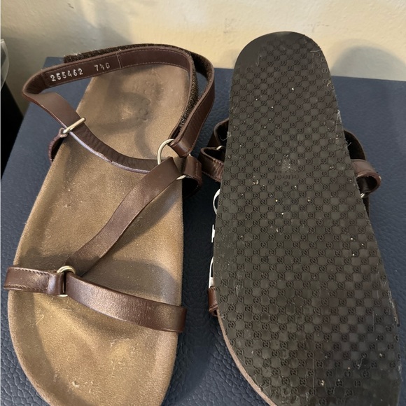 Gucci leather sandals
